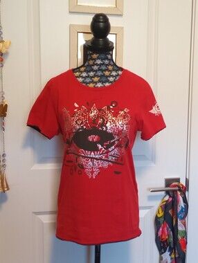 Vintage 2000s red and black Myx record player tee